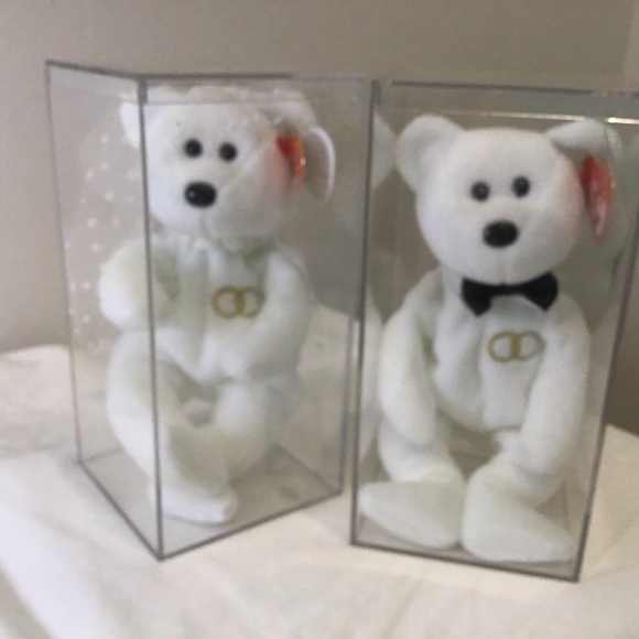 Adorable and collectible Mr. & Mrs. Ty Beanie Babies – the perfect wedding decor - Picture 7 of 7